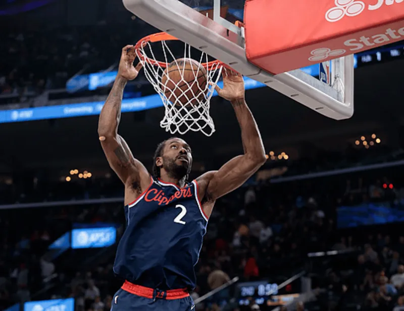 kaiyun-伦纳德今日仅出战23分钟砍下29分，创下本赛季出场时间新低