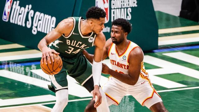 开云体育app-吹杨神奇表现已成历史 雄鹿再战老鹰该怎样调整